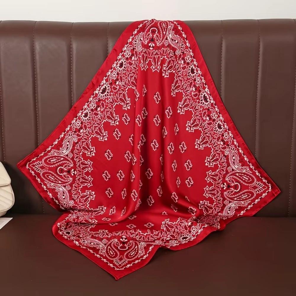 Soft Material Square Silk Scarf 70x70cm Size Women Neck Scarf Luxury Foulard Scarf Bag Decoration