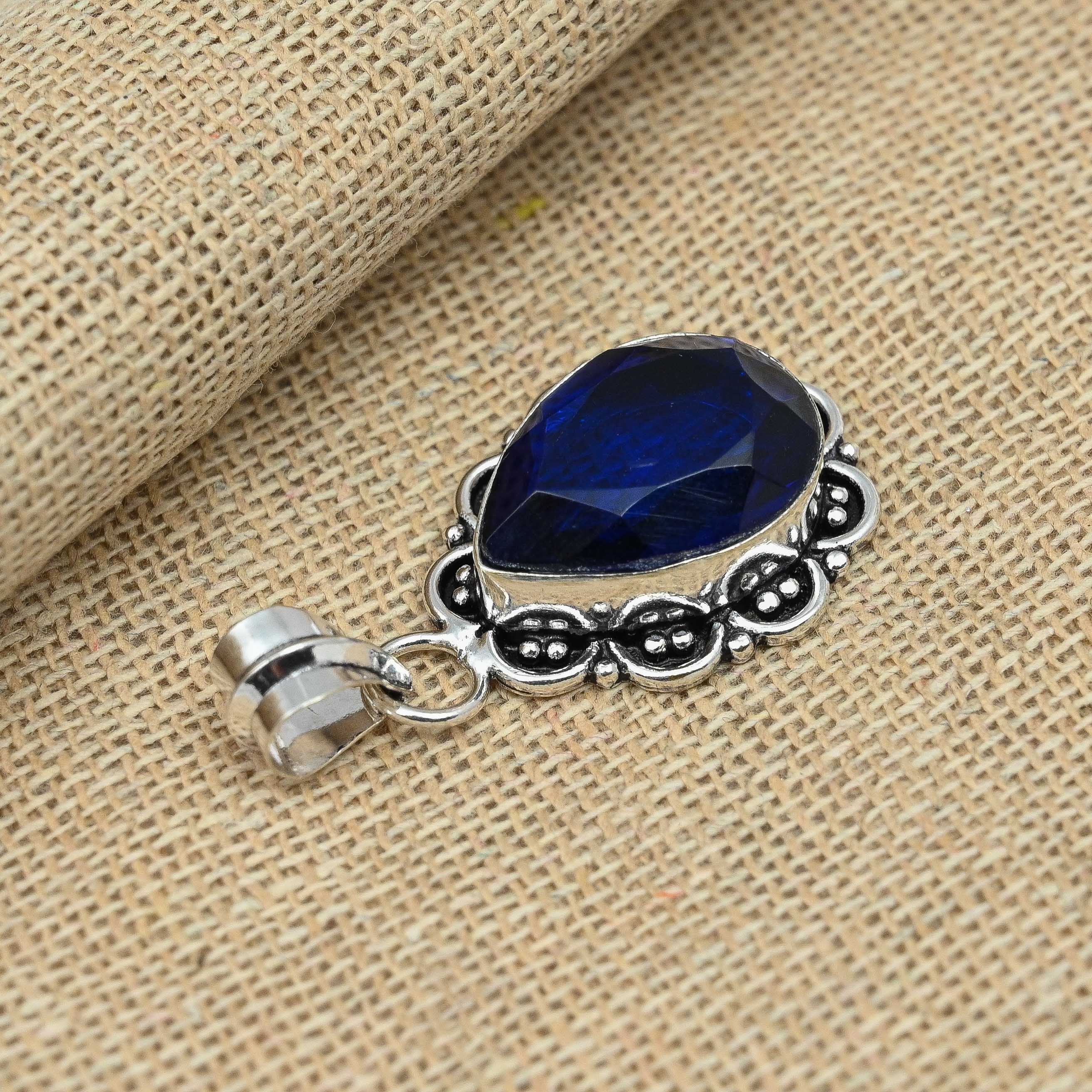 Pendentif Ancien Or Et Zirconiums Avec Saphirs - Breloque Goutte - Occasion