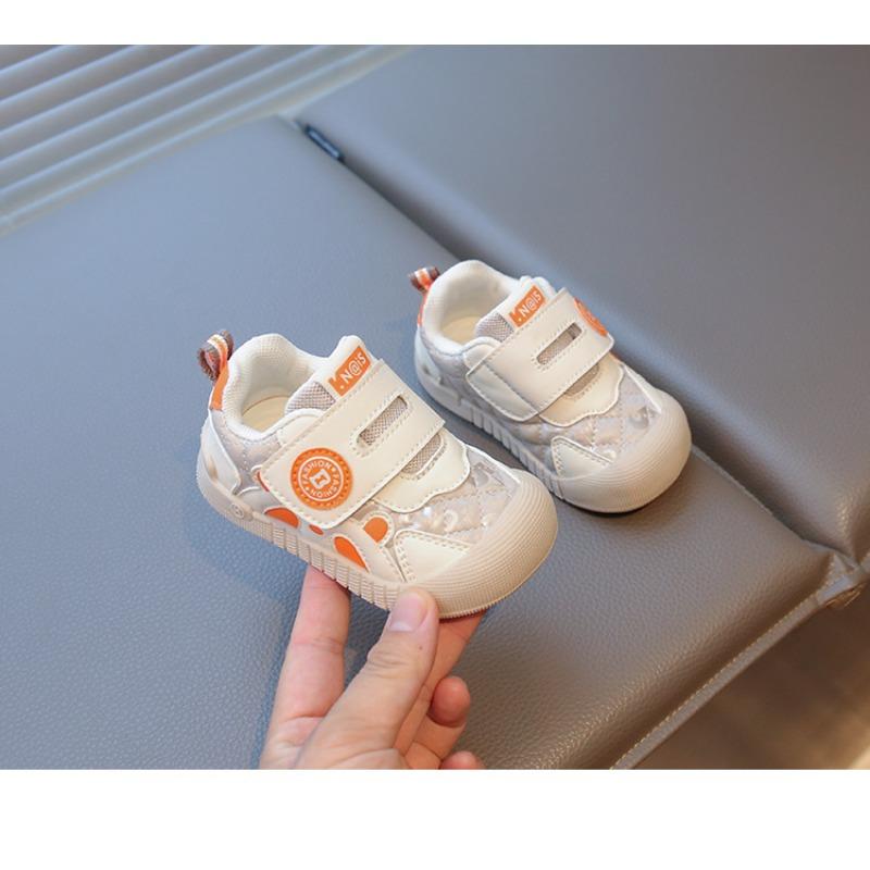 Baby toddler shoes cartoon leather surface baby girl indoor shoes non-slip soft sole baby boy running shoes