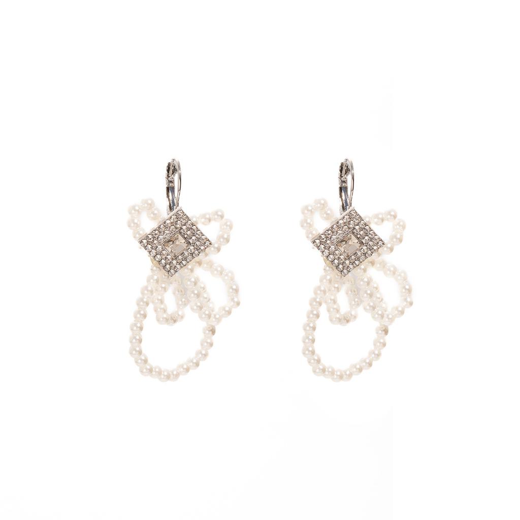 Light Luxury High-End Pearl Earrings, Flower Water Droplets, Niche Retro Earrings, Light Luxury High-End Earrings, Women