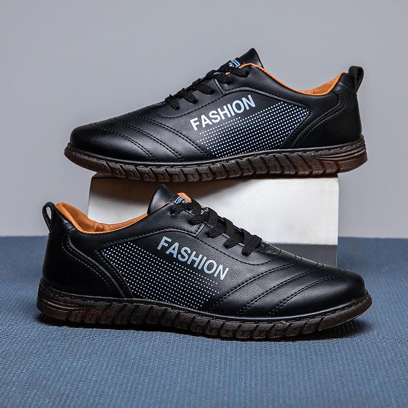 Men's Casual Leather Shoes with Soft Soles and Soft Surfaces Lightweight Sports Outdoor Running Shoes Men Vulcanize Shoes