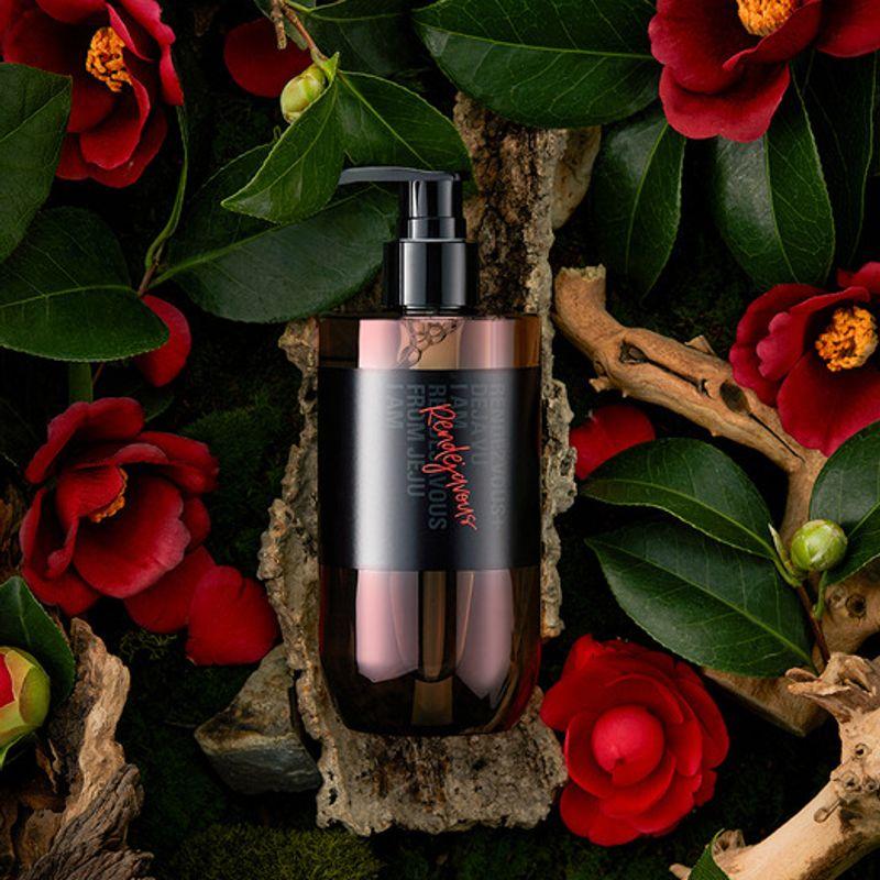 [Bath Bomb Giveaway] La Viancamellia Perfume Hair Shampoo 300ml