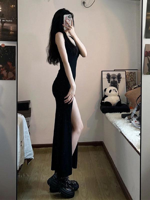 Women's 2026 Summer Elegant Slim Fit Camisole Slit Dress