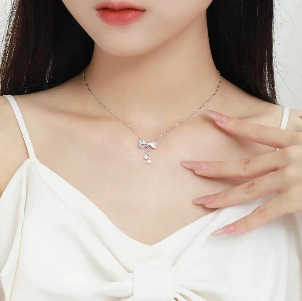 Exquisite S925 Sterling Silver Bow Tassel Pendant Clavicle Necklace for Women