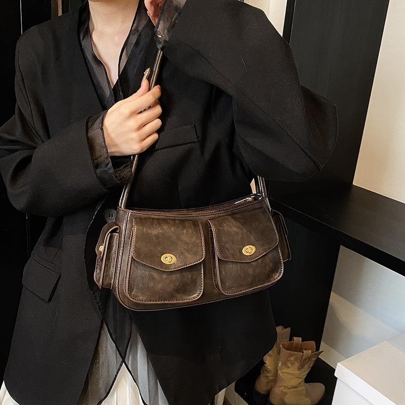 New Niche Internet Celebrity Retro Fashion Underarm Bag Women's Simple Shoulder Bag Korean Version Texture Messenger Bag Wholesale