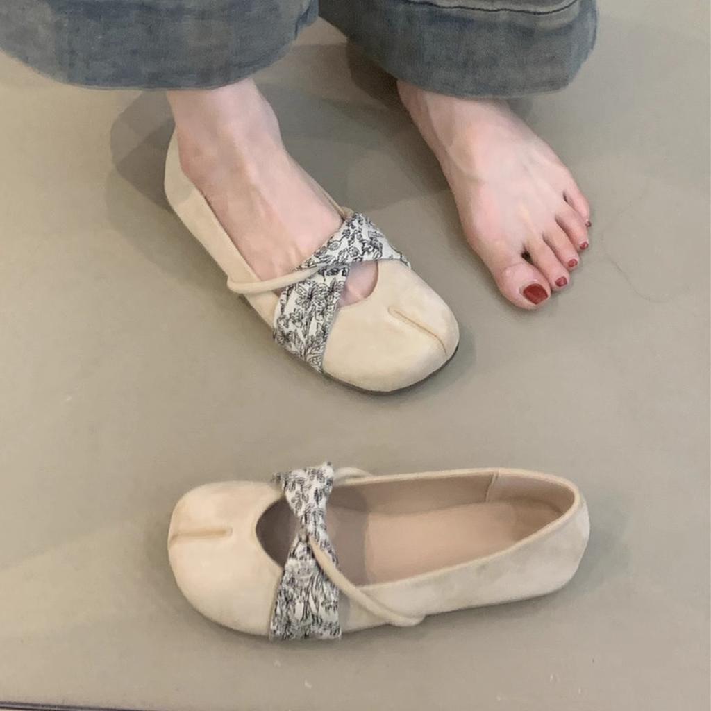 Women's Mary Jane Flat Shoes Summer 2026 Fashion Women's Dress New Retro Shoes Female Comfortable Non Slip Outdoor Casual Shoes