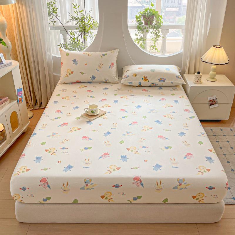 100% Cotton Fitted Sheet: Soft, Printed, Moisture-Wicking, Sweat-Absorbing, Anti-Static Mattress Protector