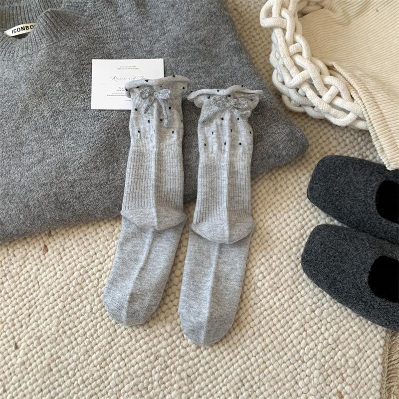 Female Autumn and Winter Thickened Polka Dot Heel Bow Sleep Tube Pile Socks