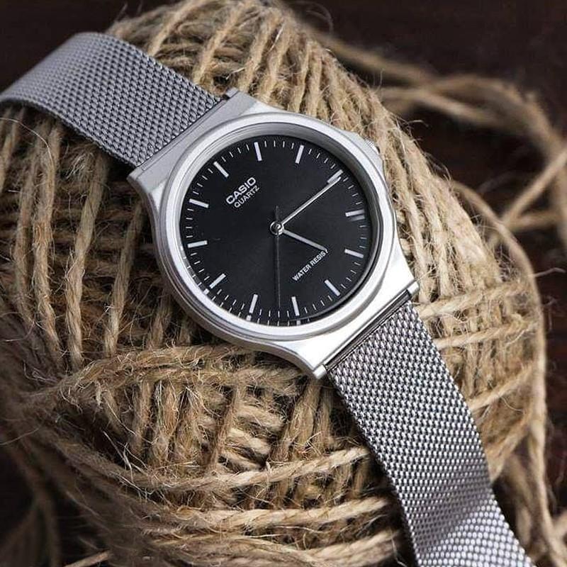 Casio YOUTH Series-disk Three-hand Fashion Simple Business Versatile Unisex Classic Pointer Waterproof Quartz Movement Stainless Steel Strap MQ-24M-1E