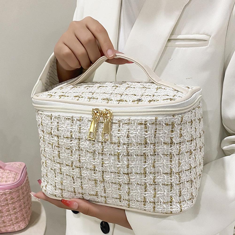 New Women's Bag Large Capacity Portable Travel Toiletry Bag New Plaid Portable Small Fragrance Makeup Bag Go out Makeup Bag