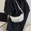 Yogodlns Fransk Croissantveske Chic Mote Sølv Crossbody-veske Retro PU Mini Boulogne Håndveske Casual Søt Skulderveske