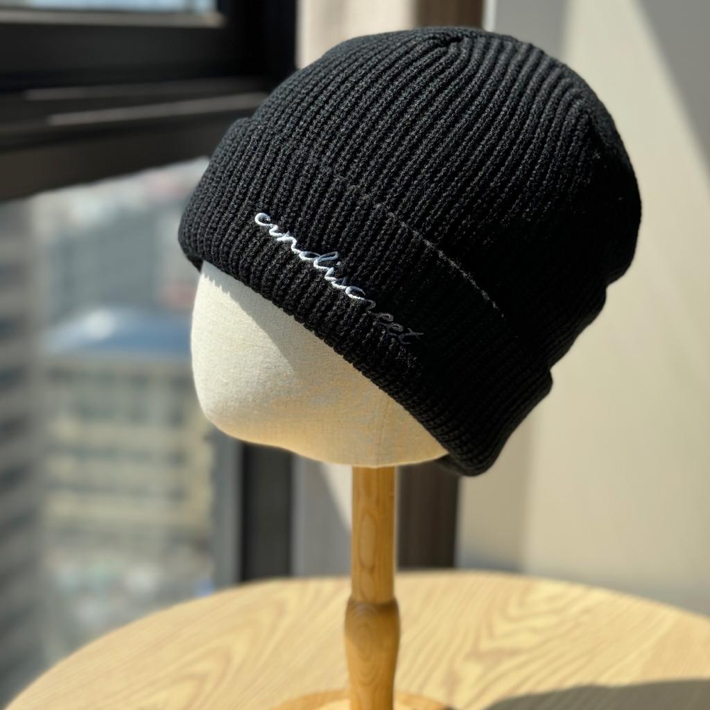 New Autumn and Winter Warm Knitted Wool Hat Women's Fashionable Warm and Cold Proof Pullover Cold Hat Student Cycling Ear Protection Hat