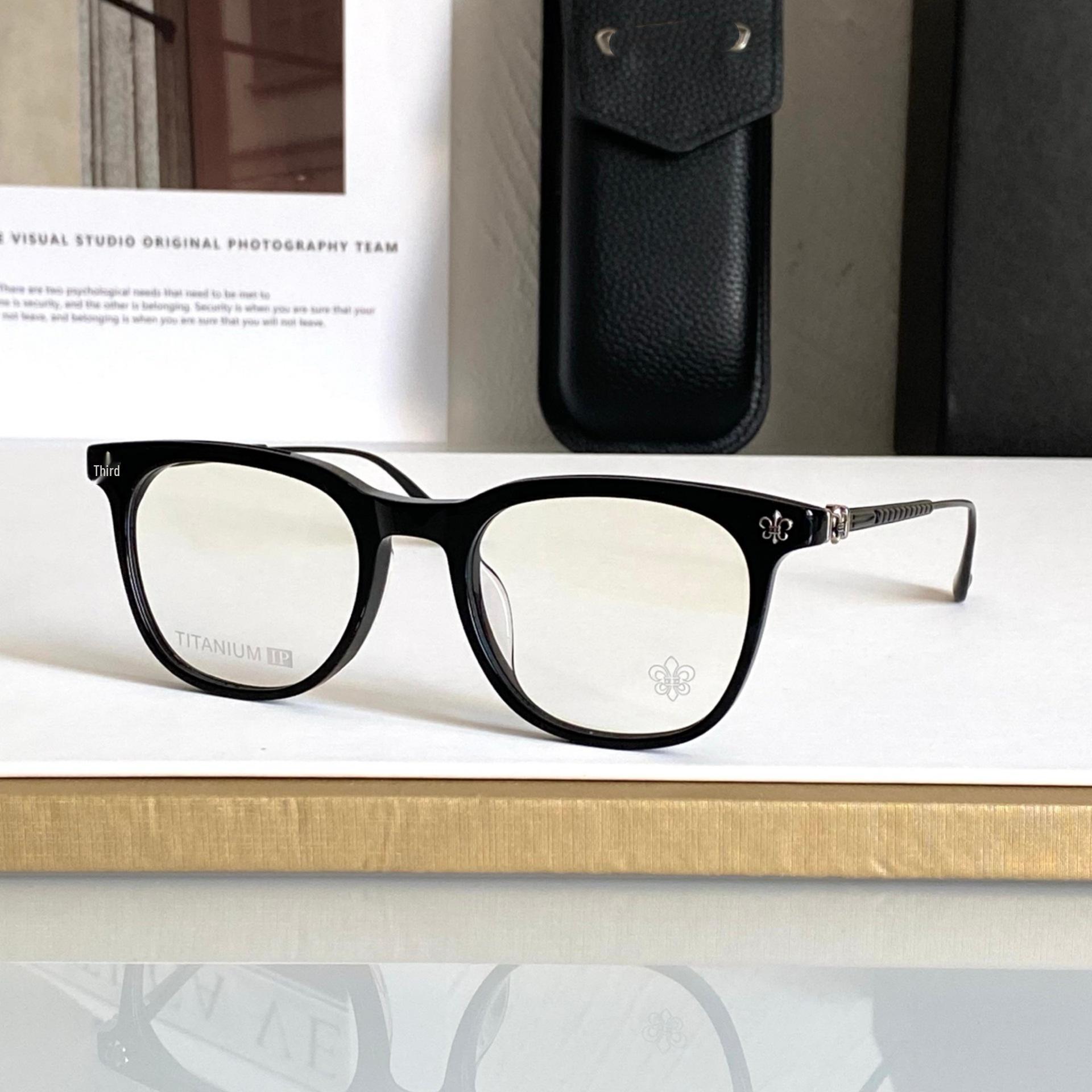 

CH8221 Vintage Trend Light Luxury Eyeglass Frame for Men and Women, Literary Style, Compatible with Myopia Lenses. 51-20-150