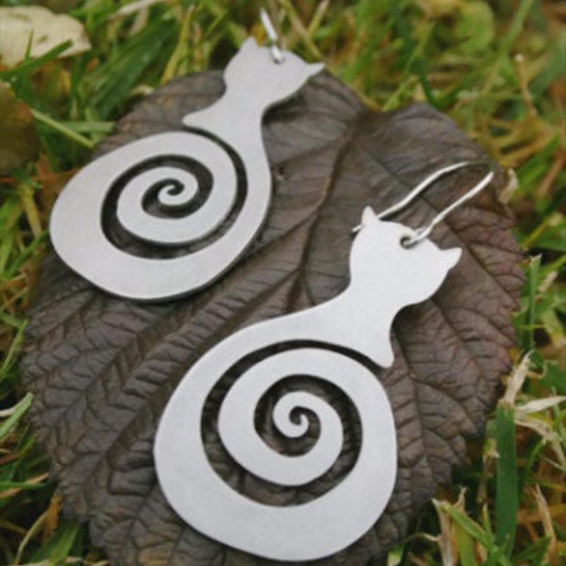 Vintage Hollow Spiral Symbol Cat Earrings for Women Gothic Simple Animal Dangle Earring Wedding Birthday Gift Statement Jewelry