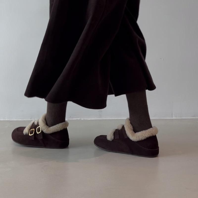 Fall/Winter New Style Retro Round-Toe Fleece Thick-Tread High-Heeled Shoes for Women