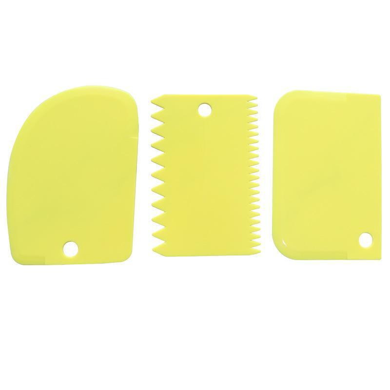 

Пластиковий набір з 3 предметів для тіста та крему для домашньої випічки 3-piece set жовтий