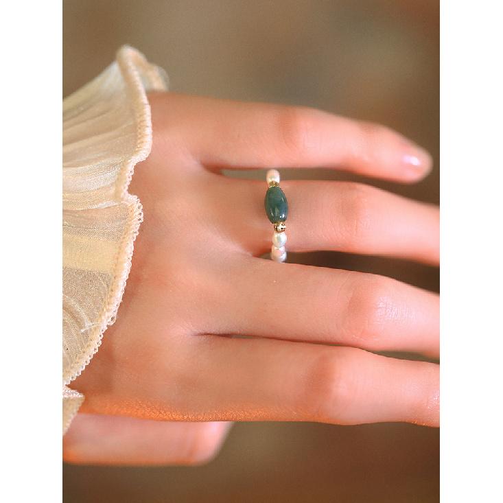 

Jade and pearl niche design ring Original new versatile stackable minimalist ring Green S Circumference47.5