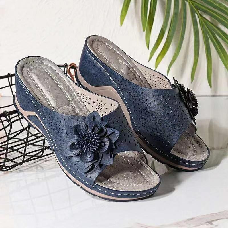 Fashion Women's Fashion Wedge Slippers Summer New Round Head Open Toe Vent Flower Soft Sole Anti-slip Wear-resistant Sandals