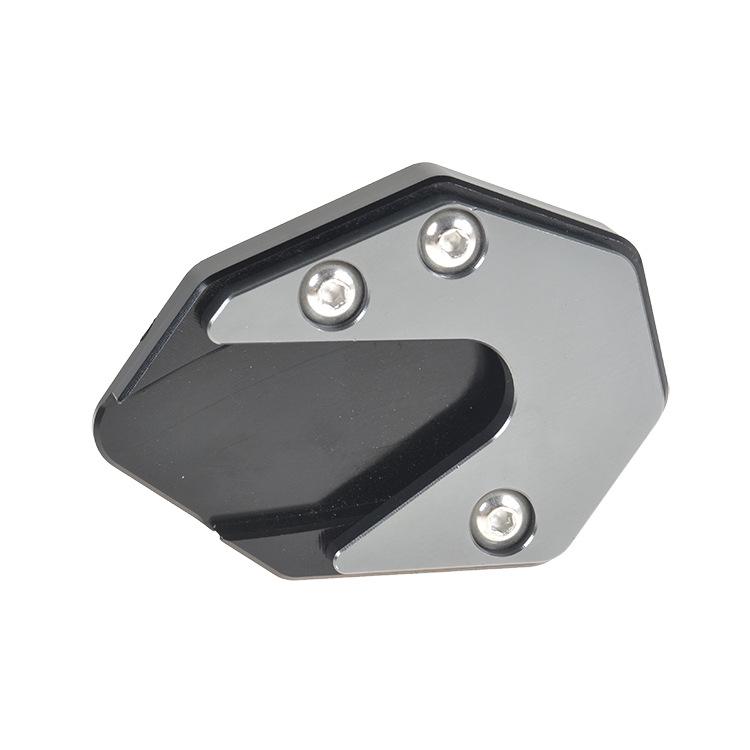 GSX250R GW/DL250 Upravená protiskluzová podložka pod patku bočního stojanu, rozšířené sedlo