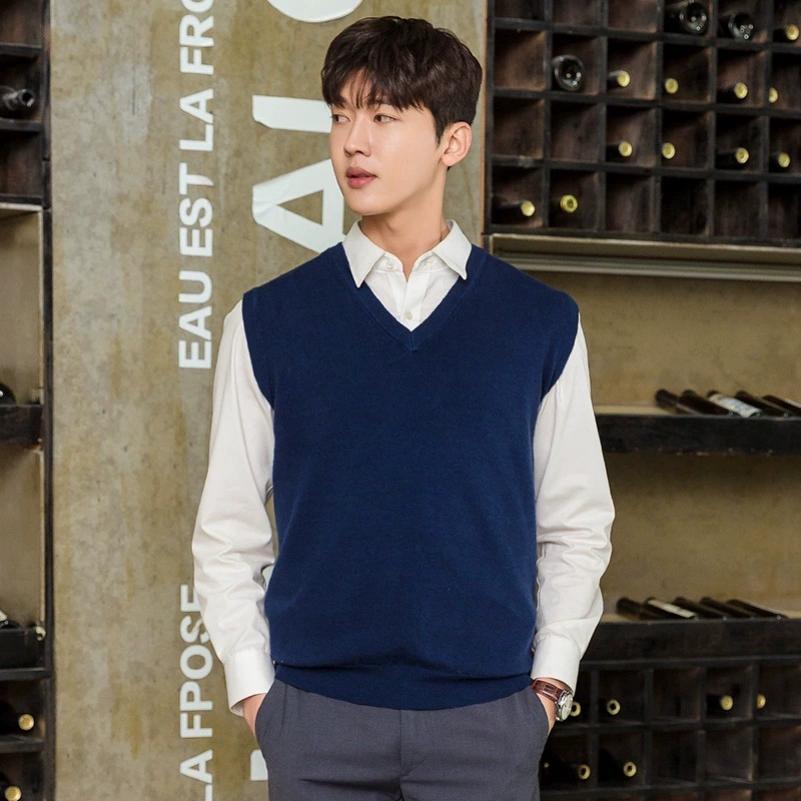 Sweater Men's V-neck Sweater Vest Autumn and Winter Knitted Vest Sleeveless Casual Solid Color Wool Waistcoat Dad Wear
