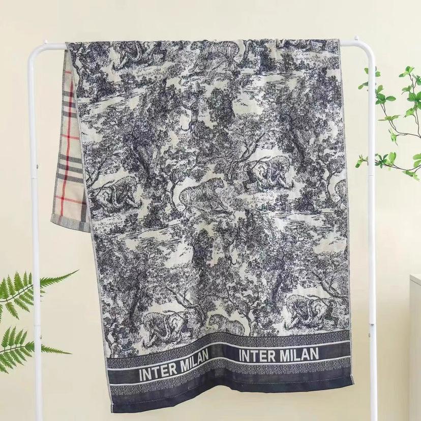 Extra Large Cotton Gauze Cartoon Bath Towel - Soft, Quick-Drying for Adults & Kids