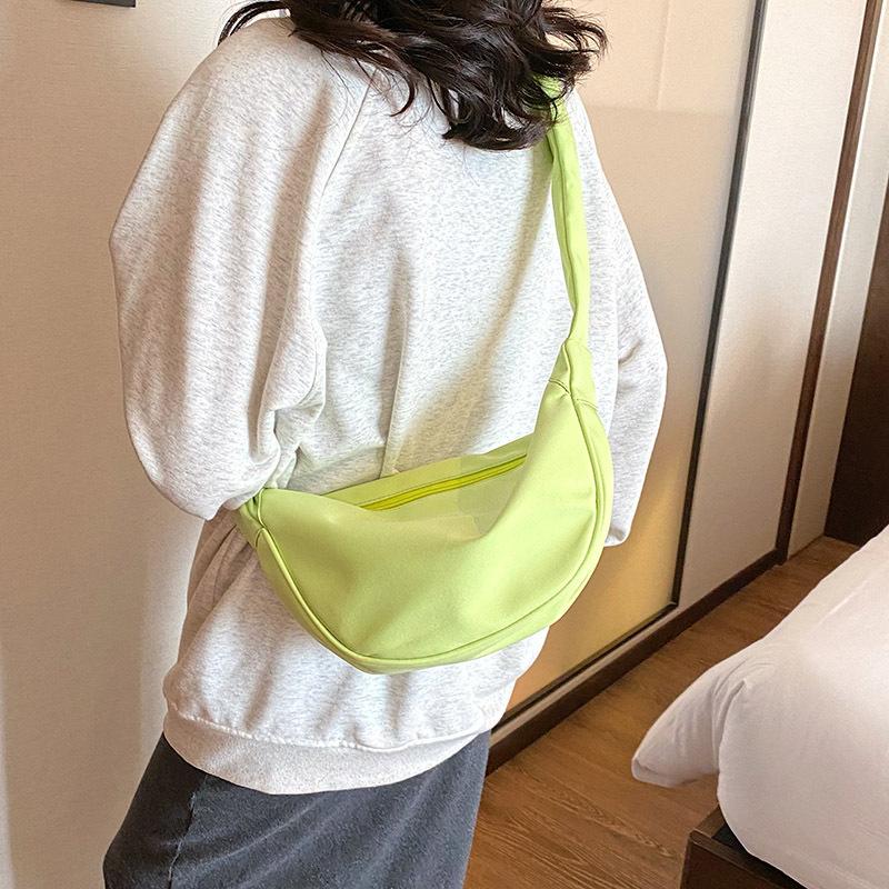 Casual versatile dumpling bag new fashion simple candy color shoulder bag large capacity student class messenger bag woman