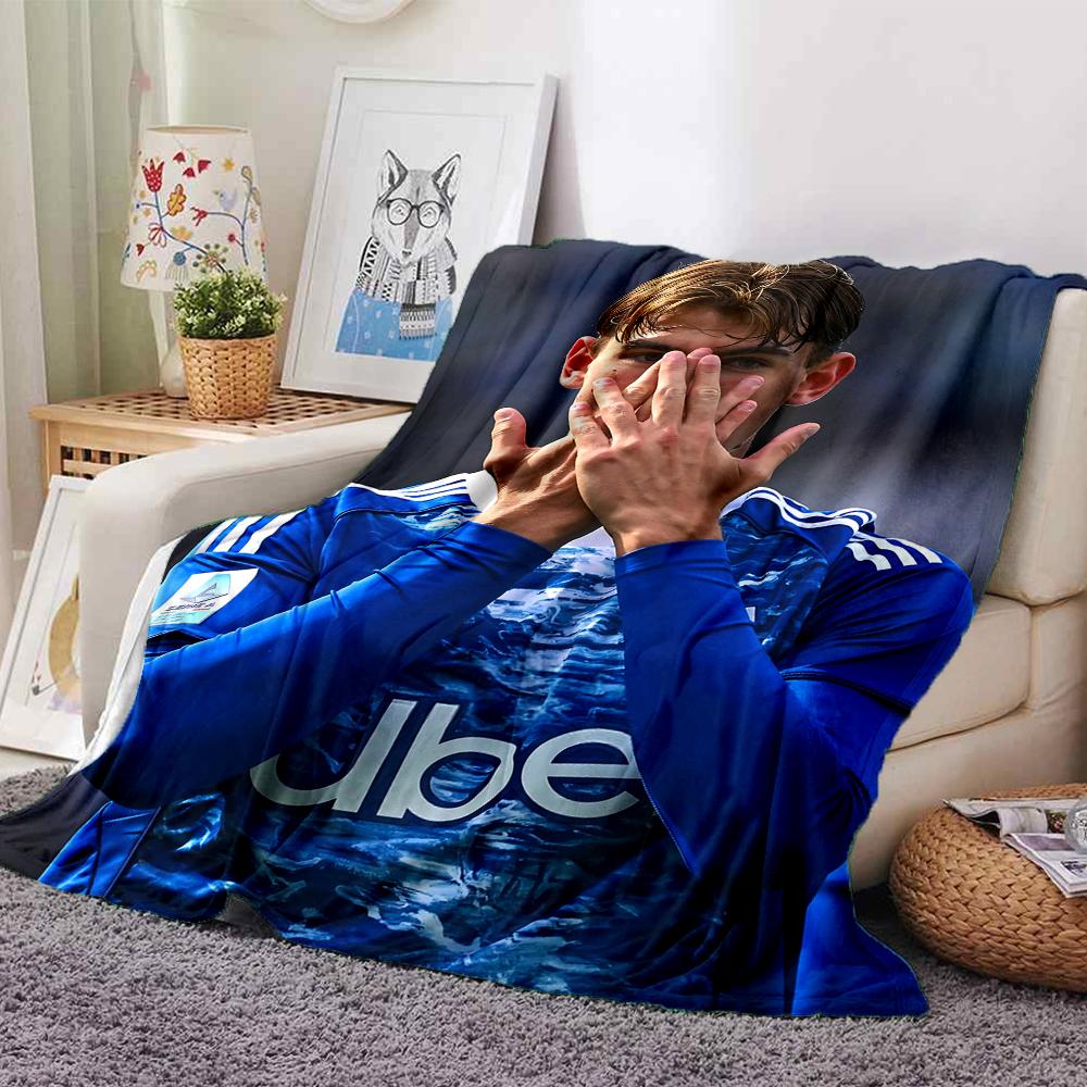 Dynamic Football Team Poster Blankets Flannel Printed Breathable Warm Throw Blanket for Home Office Bedspreads 0708a57