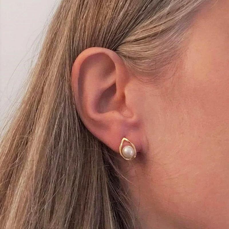 Huitan Chic Imitation Pearl Stud Earrings Minimalist Gold/Silver Color Ear Accessories for Women Charm Daily Wear Office Jewelry