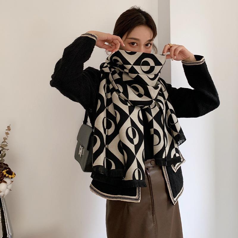 New imitation cashmere scarf for women Korean version black and white fashionable  warm thickened cold proof air-conditioned, tasseled shawl
