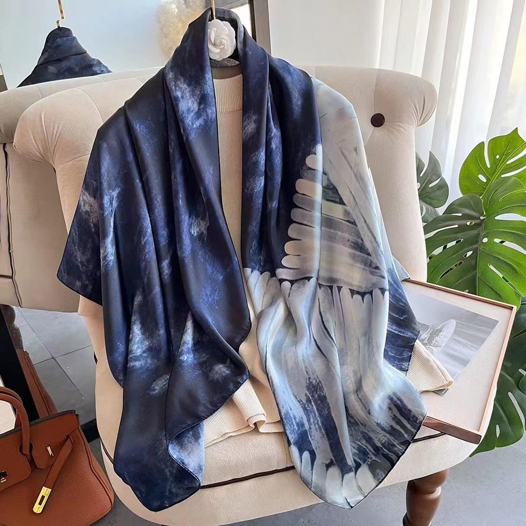 

Весенний шарф Женский Роскошный дизайн Полиэстеровый материал Гладкий шарф Мягкая шаль Пляжный 110x110см