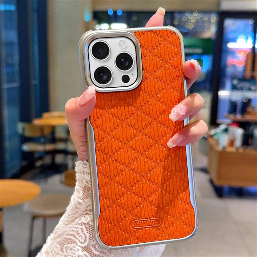 

YUTRNG For iPhone 16 Pro Case Wave Texture PU Leather+PC Magnetic Phone Cover Orange