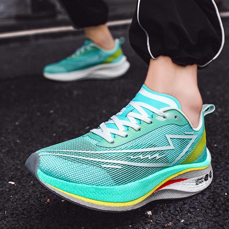 Sommer Laufschuhe Herren Carbonplatte Stoßdämpfung kleine Größe Sportschuhe atmungsaktiv Paar Freizeitreiseschuhe professionell ultraleichtes Laufen