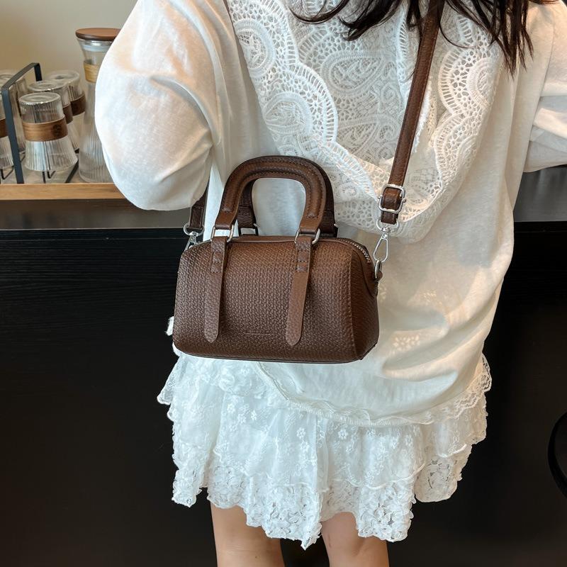 Pillow bag New spring and summer bag Women's commuter handbag Fashion casual women's shoulder messenger bag