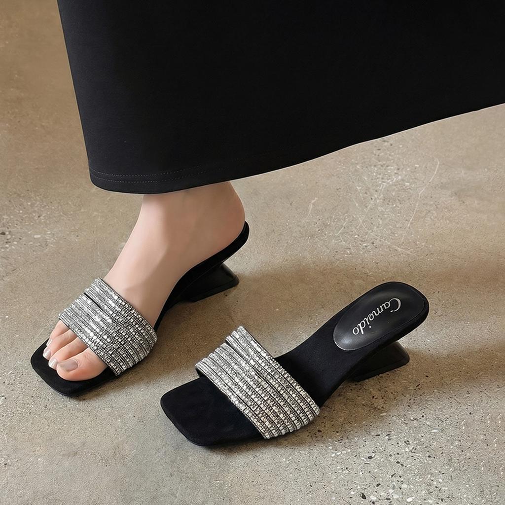 Exquisite square water diamond slope and cool slippers
