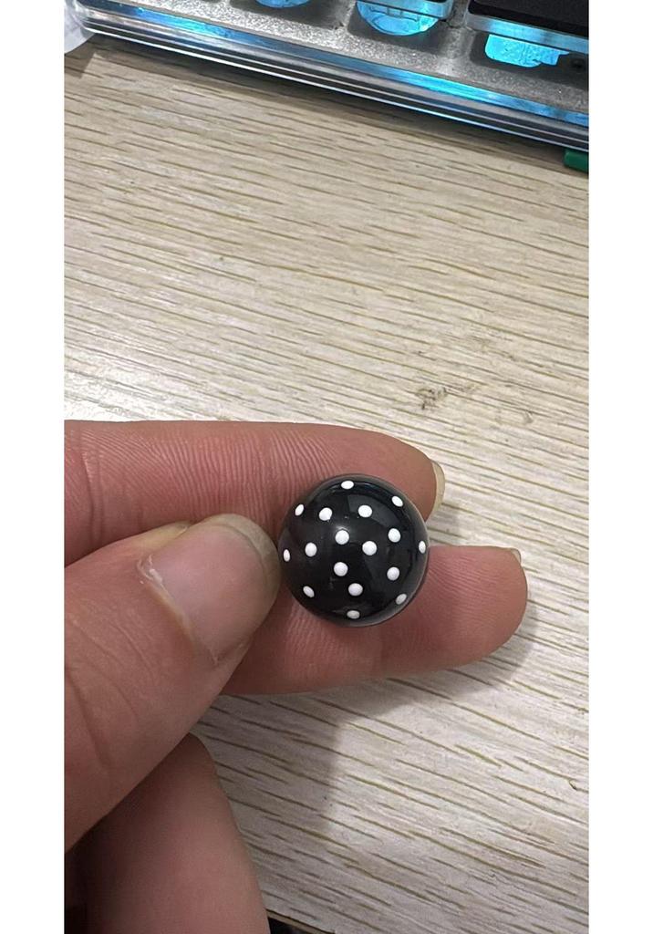 Retro Schwarz-Weiß Polka Dot Kugelkopf-Ohrstecker für Damen - Leichte Luxus High-End Ohrstecker