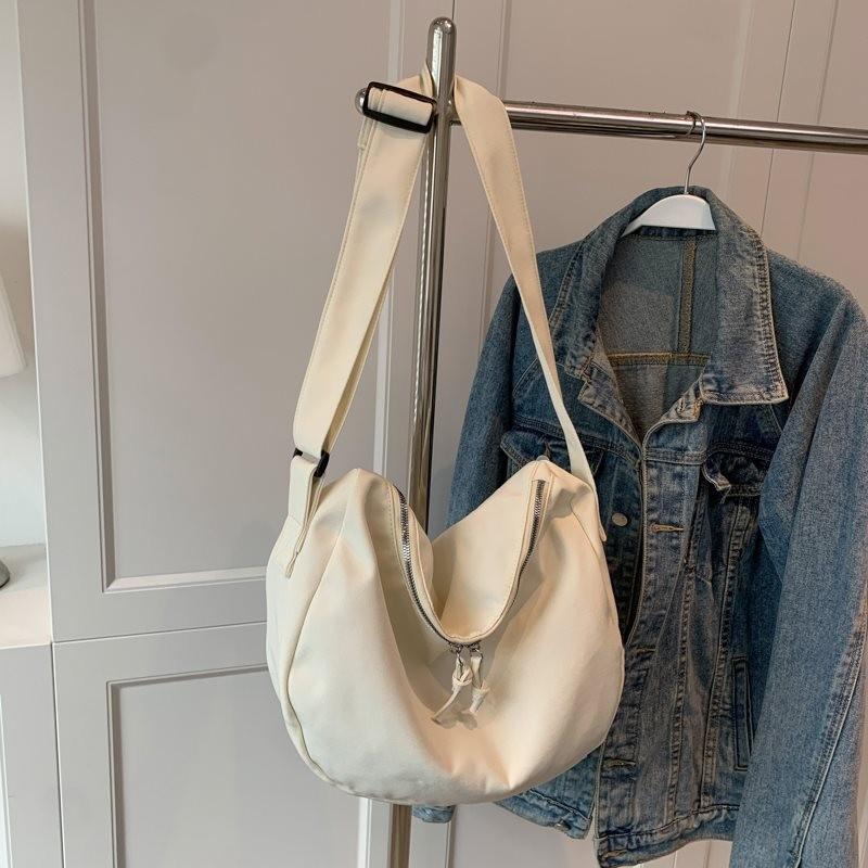 Stylish Korean Minimalist Couple s Crossbody Dumpling Bag In Soft Polyester For Daily Use белый