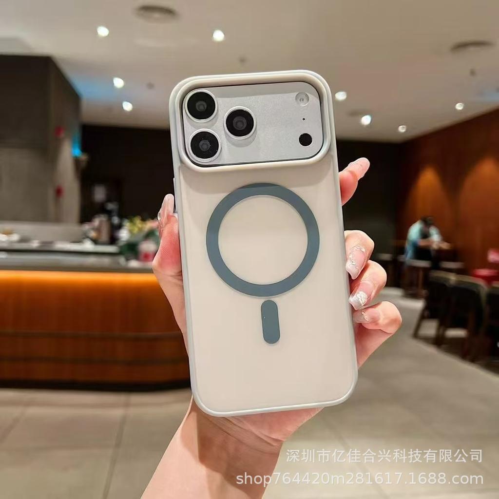 The new skin-feeling contrasting magnetic attraction is suitable for iPhone17promax mobile phone case four-line mold Apple 16 color