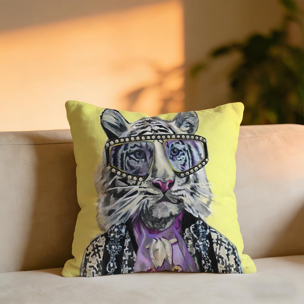 Rich Pink Lion Animal Jewelry Cheetah With Cushion Cover Cozy Velvet Throw PillowSoft Warm Cushion For Sofa Bed