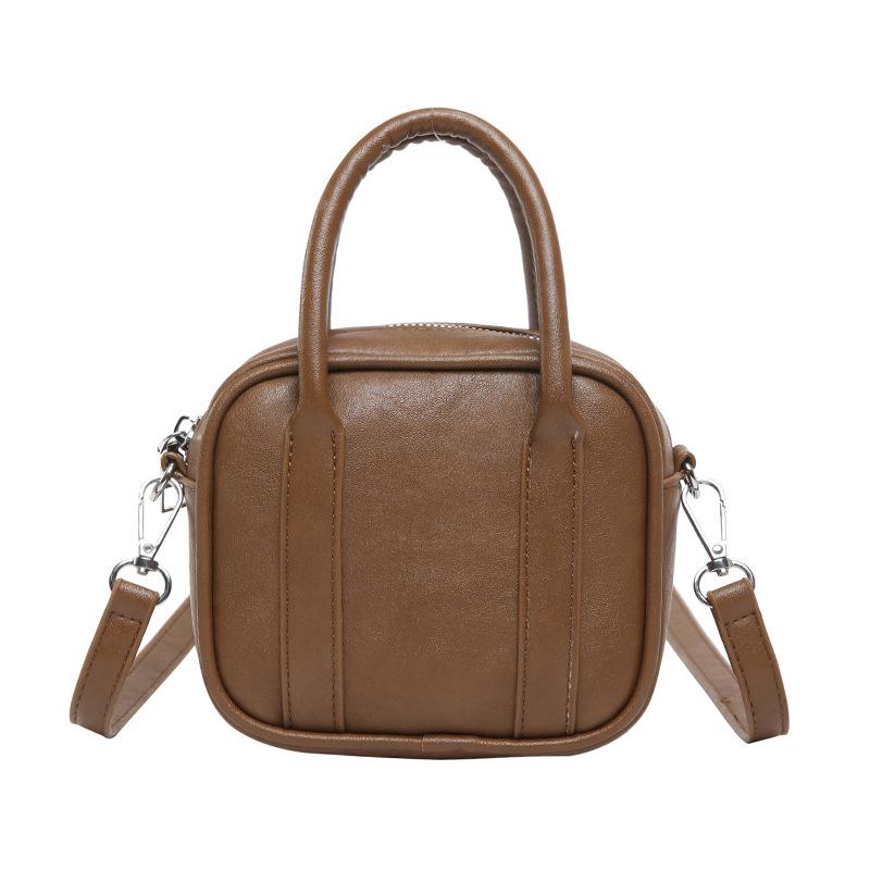 

Wholesale popular fashion simple style solid color portable small square bag versatile commuter leisure niche design messenger bag women