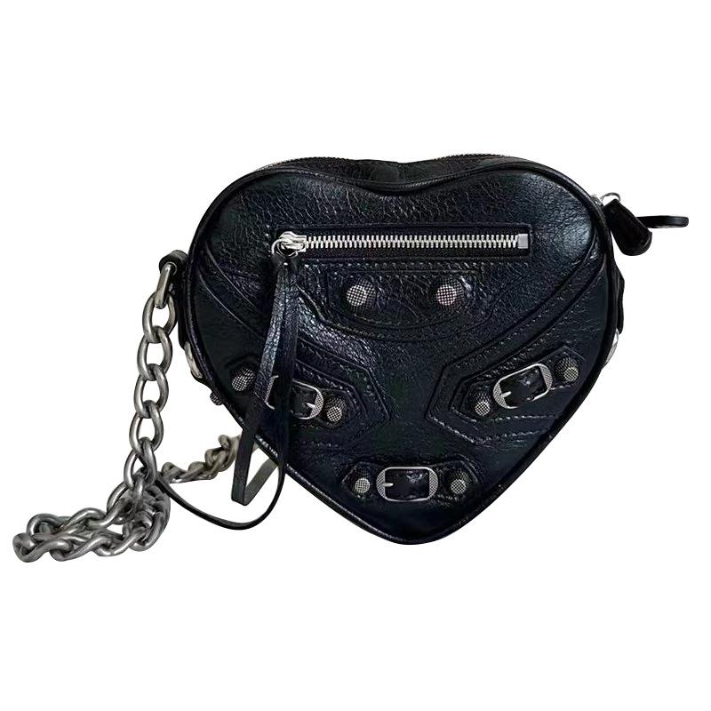 Mini Love Bag Sweet Cool Spicy Girl Style Rivet Locomotive Bag Women's Genuine Leather Diagonal Straddle Chain Bag