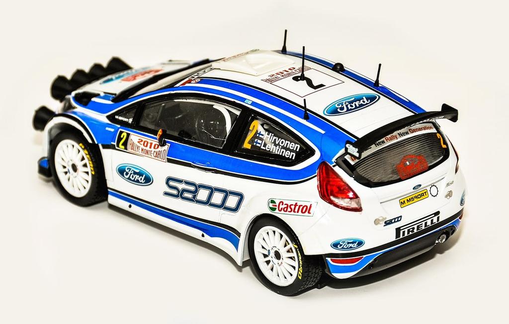 Platz Belkit Ford Fiesta S2000 2010 Monte Carlo Rallye Gewinner Plastikmodell BEL002 1/24