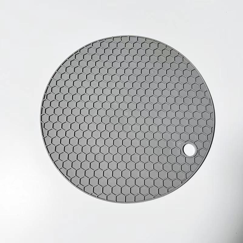Round Silicone Honeycomb Insulation Pad: Anti-Scalding Coaster & Table Mat, High Temp Resistant Casserole Mat.
