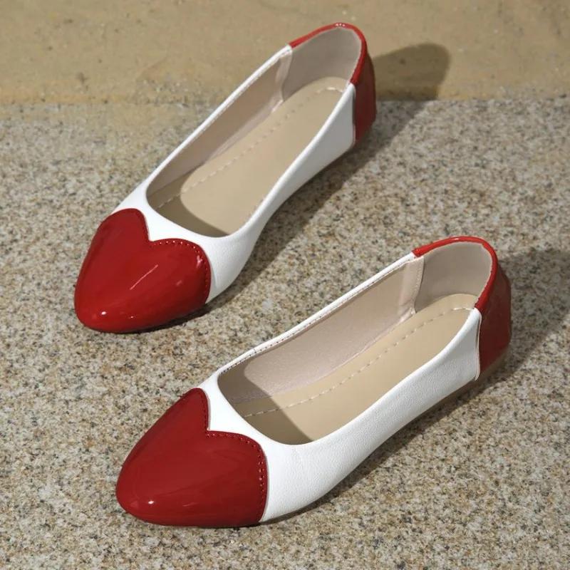 Fashion New Large Size Flat Sole Women Shoes Fashion Round Head Heart-shaped Comfort Soft Sole Casual Shoes for Women Zapatos De Mujer