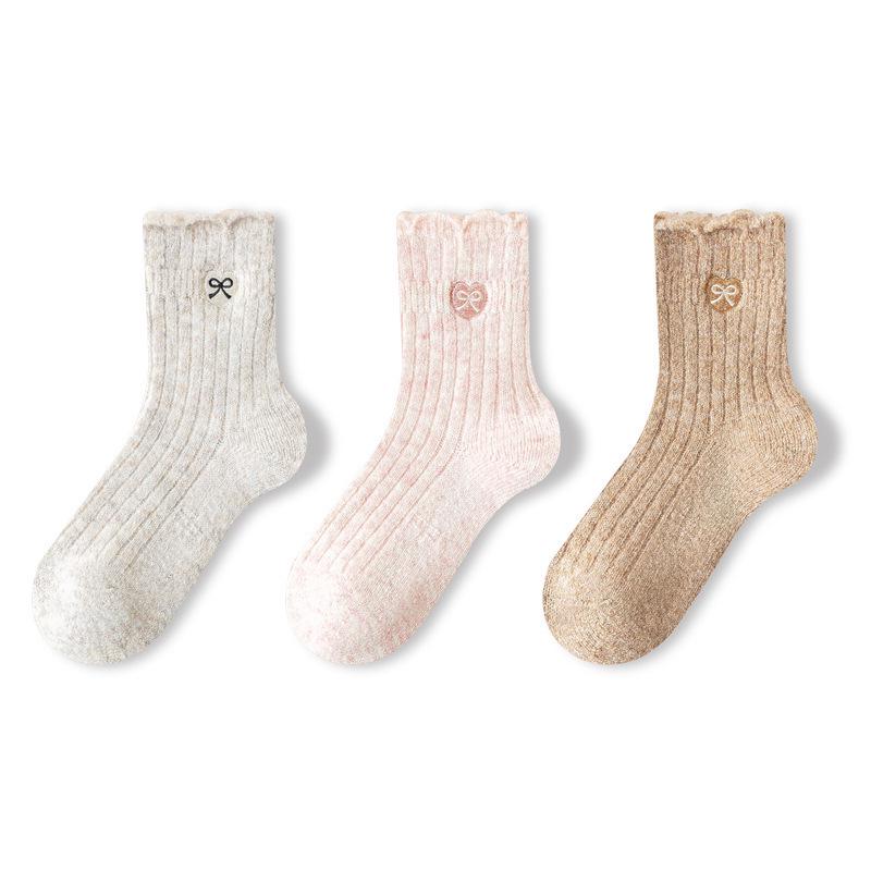 

Premium Mid-Calf Socks for Older Children: Warm, Thick, Embroidered, Seamless 3-Pair Pack, Made from Double-Needle Cotton & Wool. M 2-4 Years