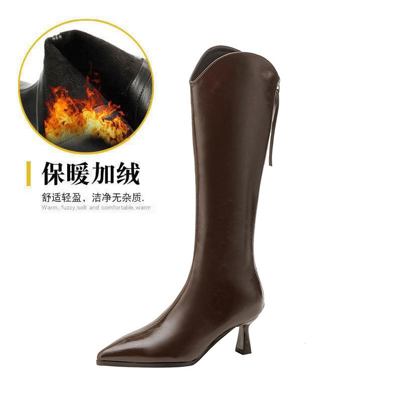 High-heeled boots, long boots, pointed-toed thin-heeled brown boots, but knee-high knight boots. 39