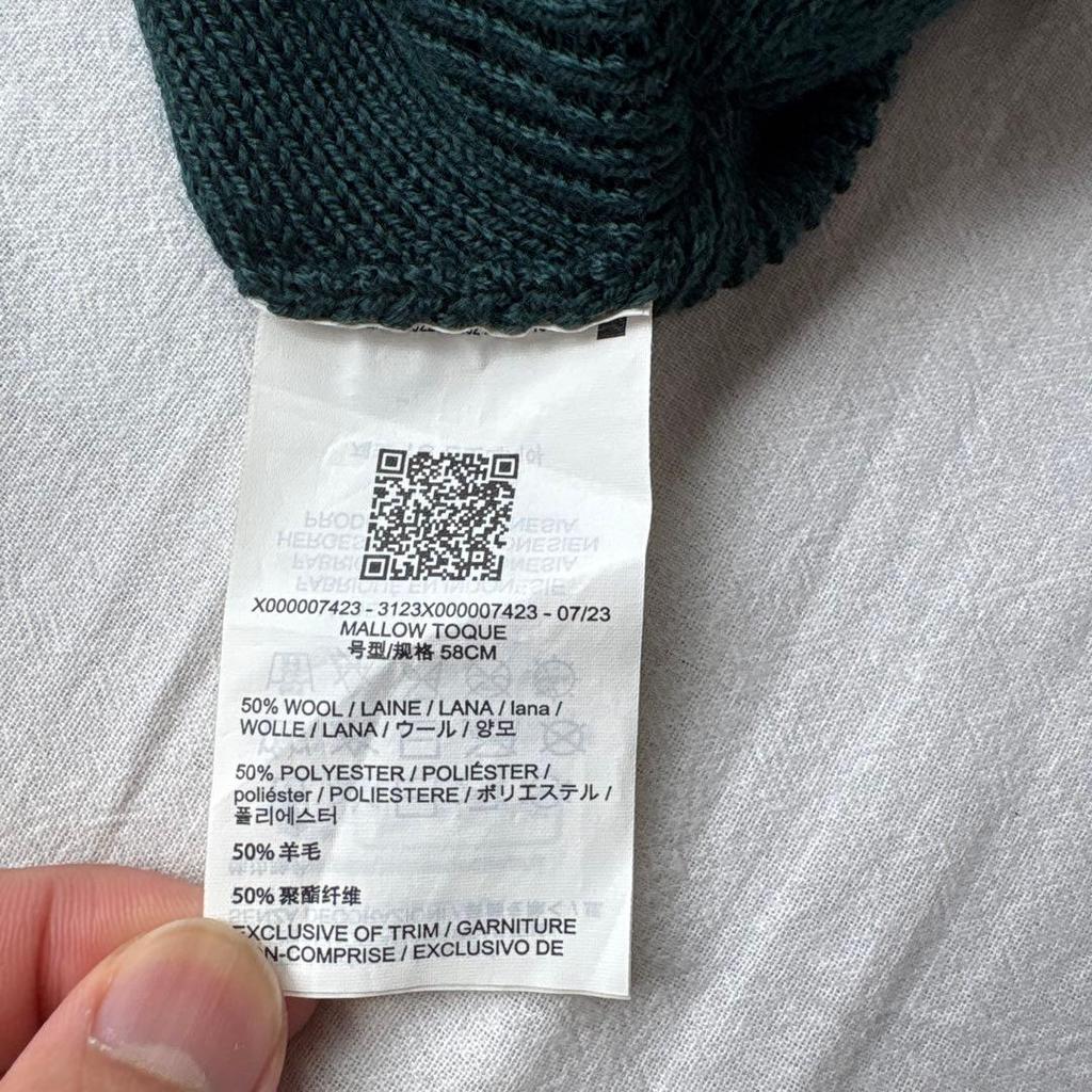 Used Arc'teryx dark green knit hat