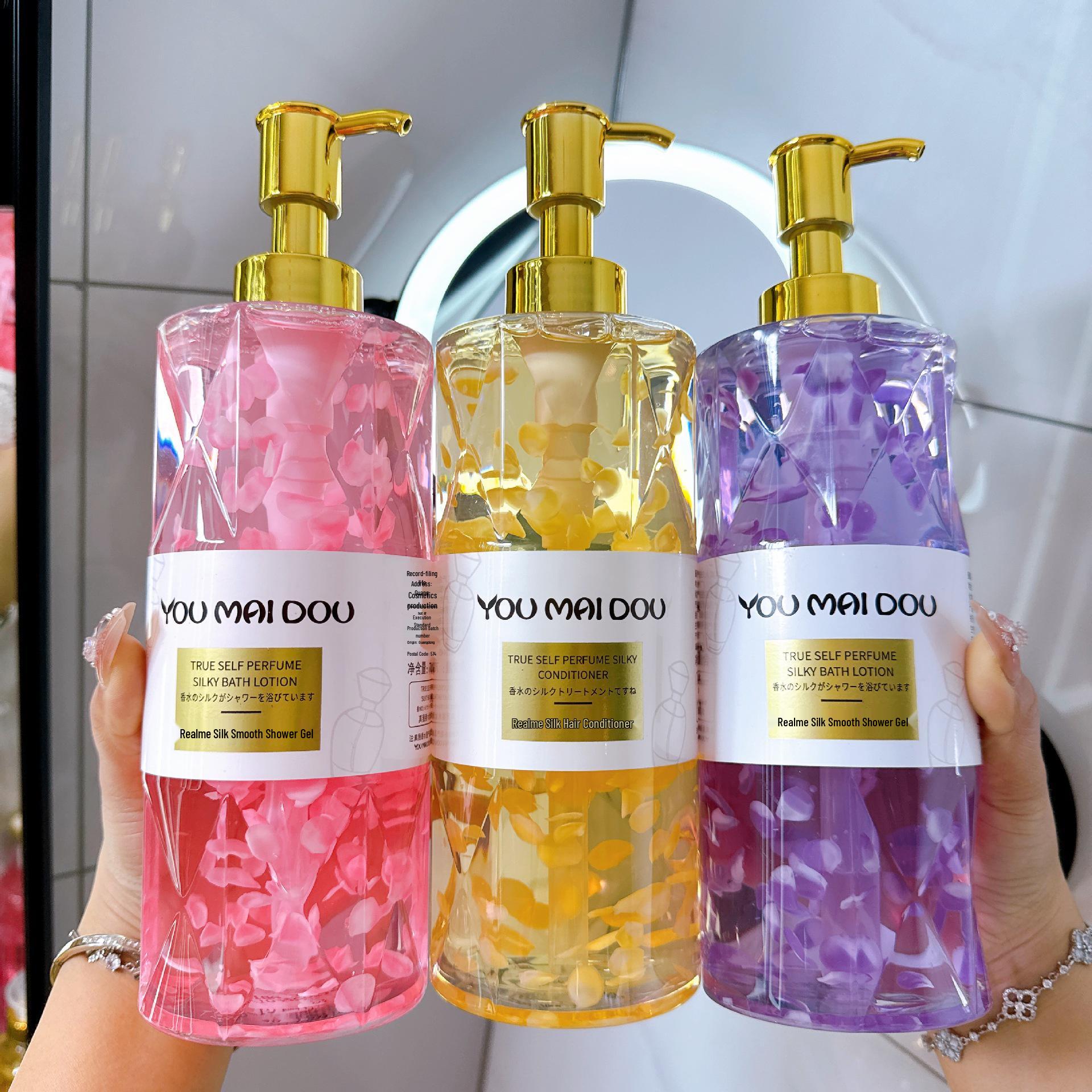 YOUMAIDOU Real Me Perfumed Silky Shower Gel - Refreshing, Moisturizing, Long-Lasting Fragrance Yellow 700ml