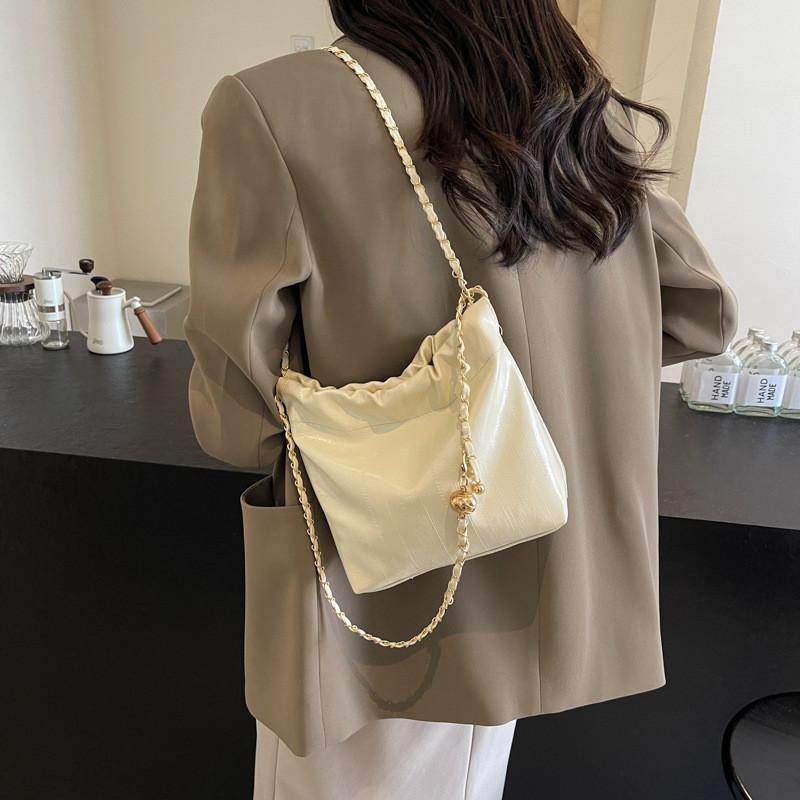 Trendy Street Style Pu Crossbody Bucket Bag For Women In 2024 Summer Fashion