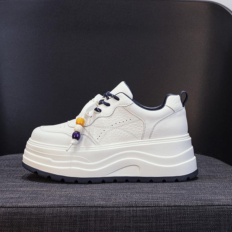 

2025 autumn new non-slip little white shoes women s versatile color matching lace-up leisure sports niche thick baseplate shoes breathable 40