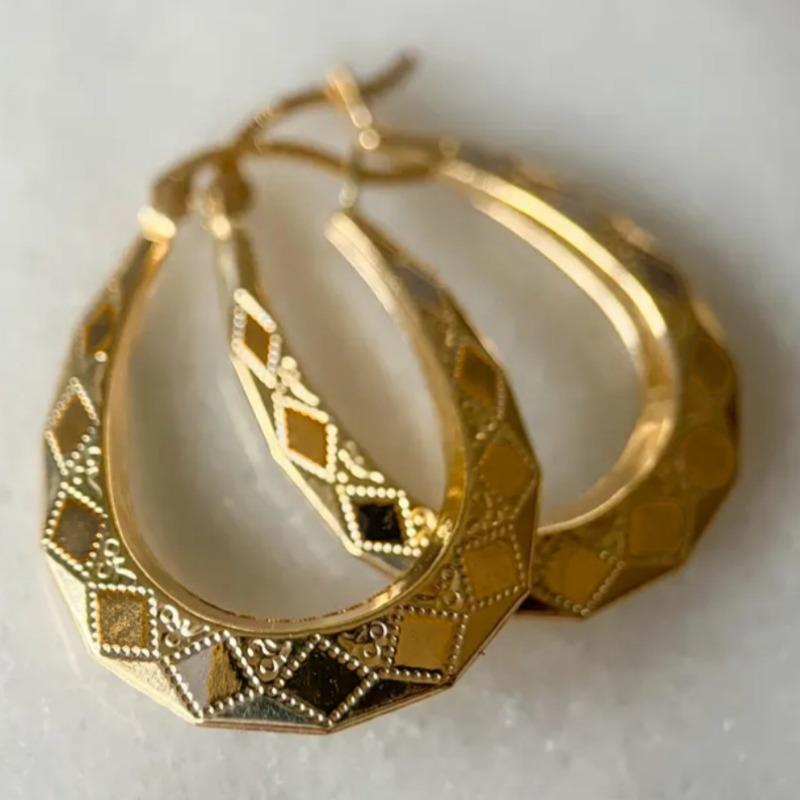 Para Złotych Kolorowych Owalnych Kolczyków z Rzeźbionym Wzorem, Damskie Retro Modne Akcesoria Świąteczne Biżuteria